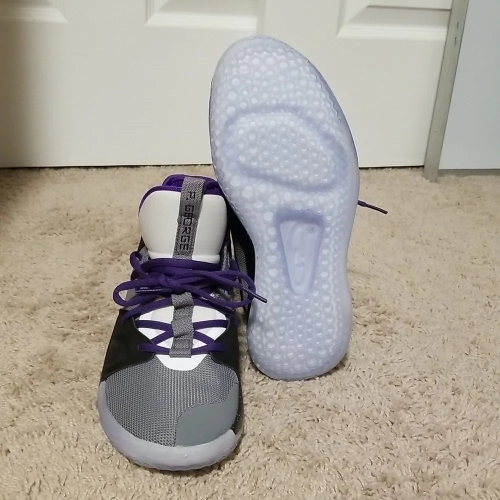 Nwot Nike PAUL GEORGE Basketball Shoes , Size 7.5